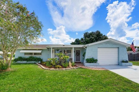Casa en New Port Richey, Florida 2 dormitorios, 123.1 m2 № 2380734