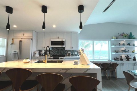 Appartement à louer à Hillsboro Beach, Floride: 2 chambres, 92.9 m2 № 2242692 - photo 8
