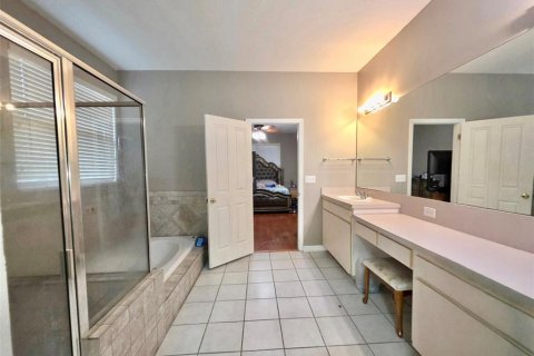 Villa ou maison à vendre à Valrico, Floride: 3 chambres, 212.1 m2 № 2151665 - photo 11