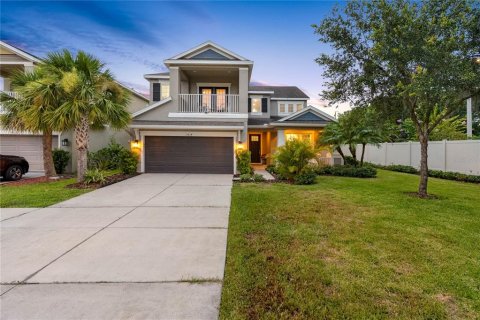 House in Tampa, Florida 4 bedrooms, 322.09 sq.m. № 1836861 - photo 5