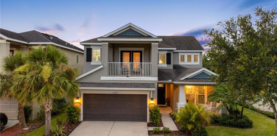 House in Tampa, Florida 4 bedrooms, 322.09 sq.m. № 1836861