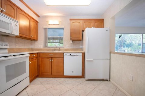 Villa ou maison à vendre à Sun City Center, Floride: 2 chambres, 121.89 m2 № 1598336 - photo 30