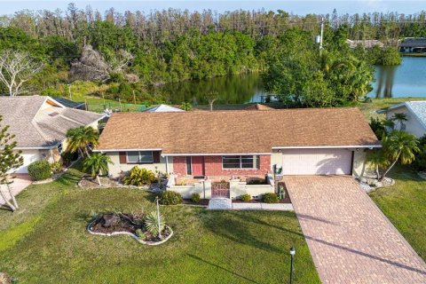 Villa ou maison à vendre à Sun City Center, Floride: 2 chambres, 121.89 m2 № 1598336 - photo 20