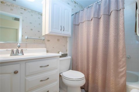 Villa ou maison à vendre à Sun City Center, Floride: 2 chambres, 121.89 m2 № 1598336 - photo 12
