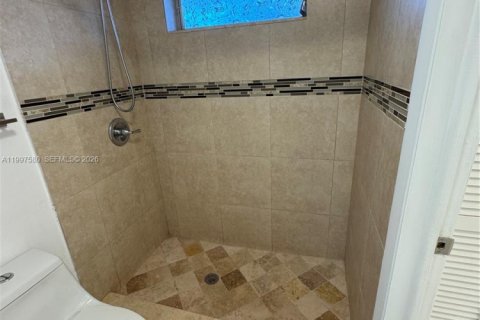 Снять в аренду кондоминиум в Тамарак, Флорида 1 спальня, 61.32м2, № 2066109 - фото 8