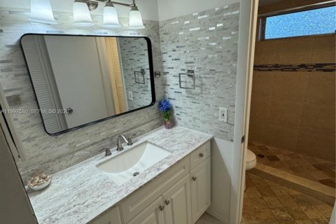 Снять в аренду кондоминиум в Тамарак, Флорида 1 спальня, 61.32м2, № 2066109 - фото 7