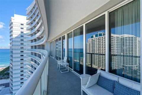 Condominio en venta en Fort Lauderdale, Florida, 2 dormitorios, 109.25 m2 № 2024542 - foto 29