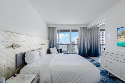 Condominio en venta en Fort Lauderdale, Florida, 2 dormitorios, 109.25 m2 № 2024542 - foto 18