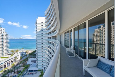 Condominio en venta en Fort Lauderdale, Florida, 2 dormitorios, 109.25 m2 № 2024542 - foto 30