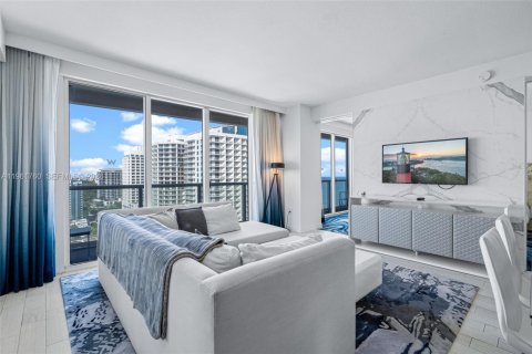 Condominio en venta en Fort Lauderdale, Florida, 2 dormitorios, 109.25 m2 № 2024542 - foto 11