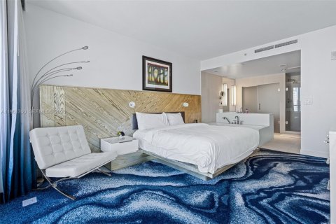 Condominio en venta en Fort Lauderdale, Florida, 2 dormitorios, 109.25 m2 № 2024542 - foto 24