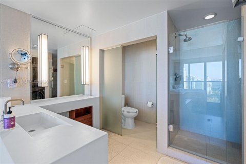 Condominio en venta en Fort Lauderdale, Florida, 2 dormitorios, 109.25 m2 № 2024542 - foto 26