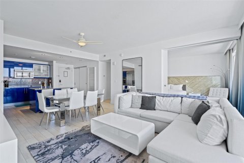 Condominio en venta en Fort Lauderdale, Florida, 2 dormitorios, 109.25 m2 № 2024542 - foto 14