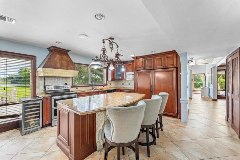 House in Lake Worth, Florida 4 bedrooms, 300.17 sq.m. № 2147369 - photo 19