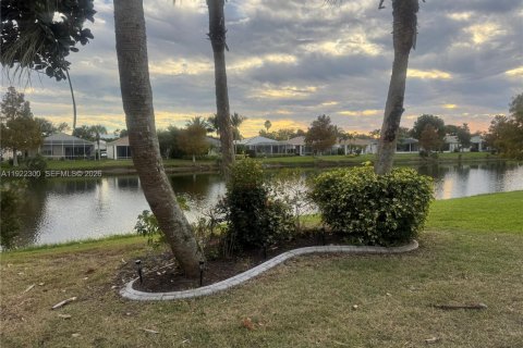 Купить виллу или дом в Порт-Сент-Луси, Флорида 3 спальни, 156.45м2, № 1984108 - фото 14