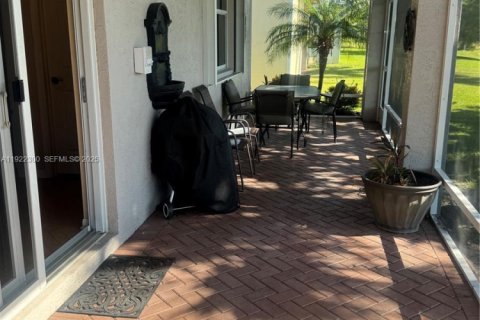 Casa en venta en Port St. Lucie, Florida, 3 dormitorios, 156.45 m2 № 1984108 - foto 5