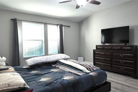 Touwnhouse à vendre à Bradenton, Floride: 3 chambres, 156.08 m2 № 2354917 - photo 16