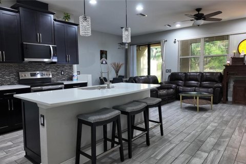 Touwnhouse à vendre à Bradenton, Floride: 3 chambres, 156.08 m2 № 2354917 - photo 12
