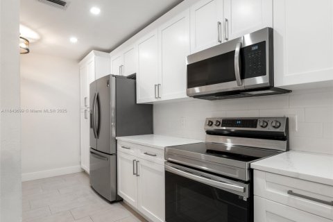Condominio en venta en Fort Lauderdale, Florida, 2 dormitorios, 116.13 m2 № 1839269 - foto 6