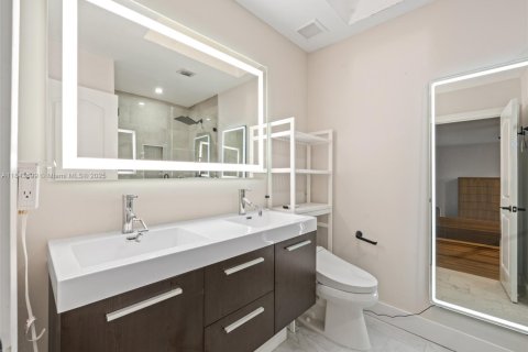 Condominio en venta en Fort Lauderdale, Florida, 2 dormitorios, 116.13 m2 № 1839269 - foto 15