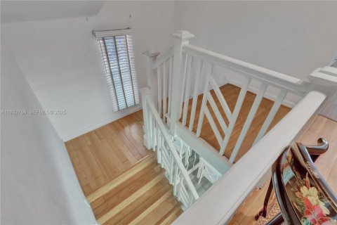 Casa en alquiler en Miami, Florida, 2 dormitorios, 133.97 m2 № 1991825 - foto 11