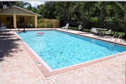 Condominio en alquiler en Land O' Lakes, Florida, 2 dormitorios, 95.88 m2 № 1903359 - foto 9