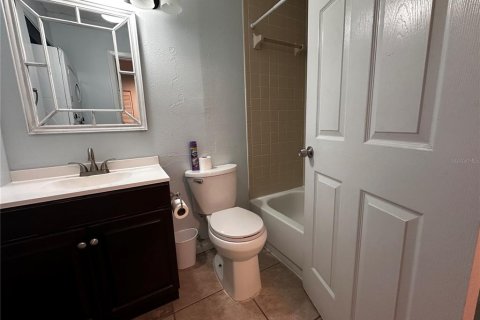 Condominio en alquiler en Land O' Lakes, Florida, 2 dormitorios, 95.88 m2 № 1903359 - foto 8