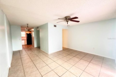 Condominio en alquiler en Land O' Lakes, Florida, 2 dormitorios, 95.88 m2 № 1903359 - foto 2