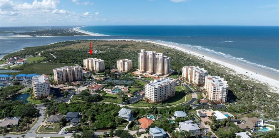 Condominio en New Smyrna Beach, Florida, 3 dormitorios № 2139946