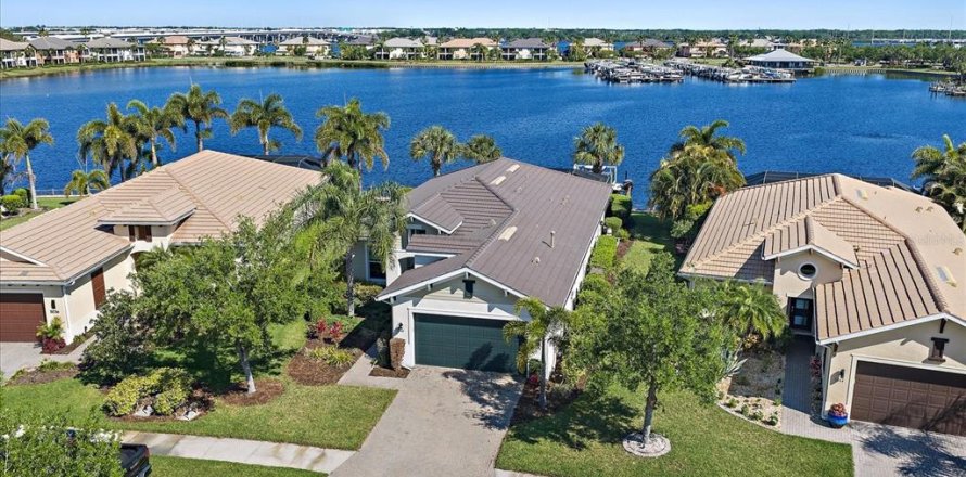 Casa en Bradenton, Florida 3 dormitorios, 190.17 m2 № 2128775
