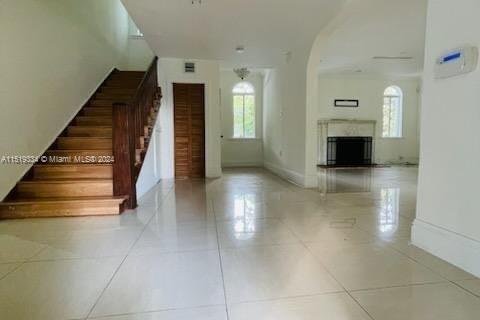 Снять в аренду виллу или дом в Эль Портал, Флорида 3 спальни, 219.25м2, № 1957820 - фото 4