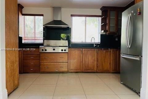 Снять в аренду виллу или дом в Эль Портал, Флорида 3 спальни, 219.25м2, № 1957820 - фото 12