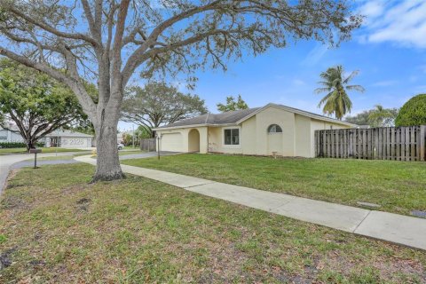 Villa ou maison à vendre à Cooper City, Floride: 3 chambres, 181.25 m2 № 2009633 - photo 8