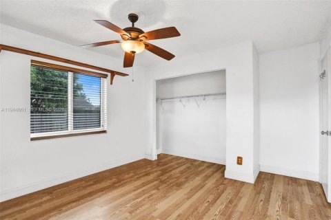 Villa ou maison à vendre à Cooper City, Floride: 3 chambres, 181.25 m2 № 2009633 - photo 21