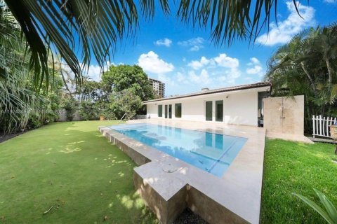 Villa ou maison à louer à Miami, Floride: 3 chambres, 215.72 m2 № 1982622 - photo 26