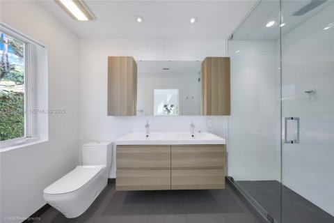 Villa ou maison à louer à Miami, Floride: 3 chambres, 215.72 m2 № 1982622 - photo 17