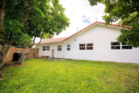 Villa ou maison à vendre à Plantation, Floride: 4 chambres, 249.26 m2 № 1956536 - photo 21