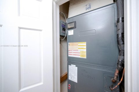 Villa ou maison à vendre à Plantation, Floride: 4 chambres, 249.26 m2 № 1956536 - photo 20