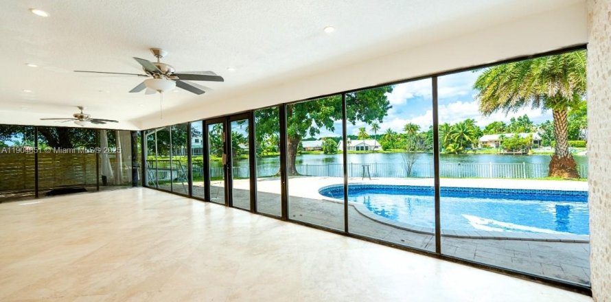 Villa ou maison à Plantation, Floride 4 chambres, 249.26 m2 № 1956536