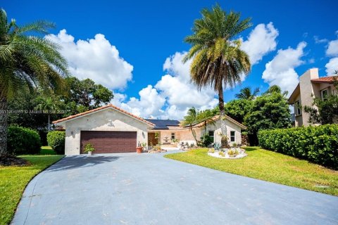 Villa ou maison à vendre à Plantation, Floride: 4 chambres, 249.26 m2 № 1956536 - photo 5
