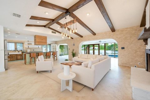 Villa ou maison à vendre à Plantation, Floride: 4 chambres, 249.26 m2 № 1956536 - photo 2