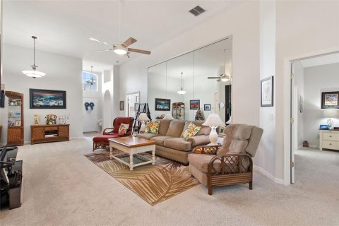 Casa en venta en Davenport, Florida, 2 dormitorios, 163.51 m2 № 2225585 - foto 3