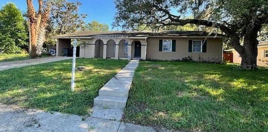 Casa en Spring Hill, Florida 3 dormitorios, 126.44 m2 № 2113722