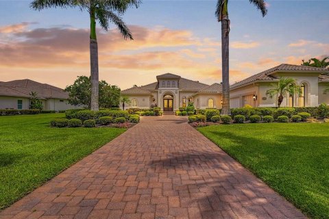 Villa ou maison à vendre à Lakewood Ranch, Floride: 3 chambres, 328.04 m2 № 1899908 - photo 1