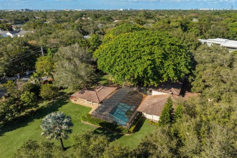 Terreno en venta en Coral Gables, Florida № 1934701 - foto 19