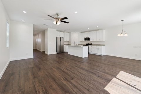 Immobilier commercial à vendre à Lakeland, Floride: 6 chambres, 350.98 m2 № 2324361 - photo 4