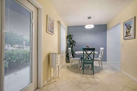 Condominio en venta en Deerfield Beach, Florida, 2 dormitorios, 78.13 m2 № 2242834 - foto 8