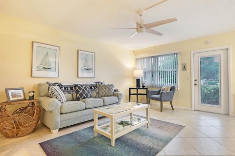 Condominio en venta en Deerfield Beach, Florida, 2 dormitorios, 78.13 m2 № 2242834 - foto 3