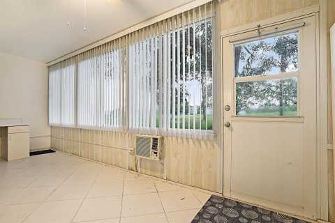 Condominio en venta en Deerfield Beach, Florida, 2 dormitorios, 78.13 m2 № 2242834 - foto 19