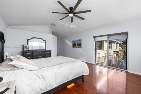 Casa en venta en Pembroke Pines, Florida, 4 dormitorios, 300.35 m2 № 1939511 - foto 24